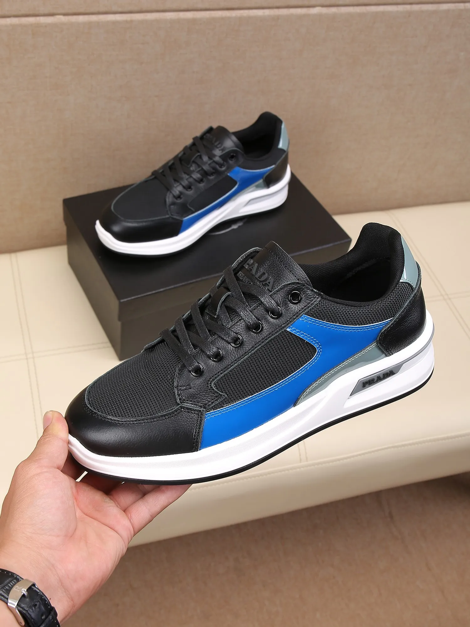 Batch 440 🕷️🕷️【PRADA】Prada's new men's fashionable casual shoes🇨🇳original quality, high-end boutique💯exquisite details,🌶🌶original lightweight, wear-resistant and non-slip original outsole, comfortable to wear🎋classic craftsmanship, fine workmanship, worth owning Code number: 38-44 Large quantities in stock